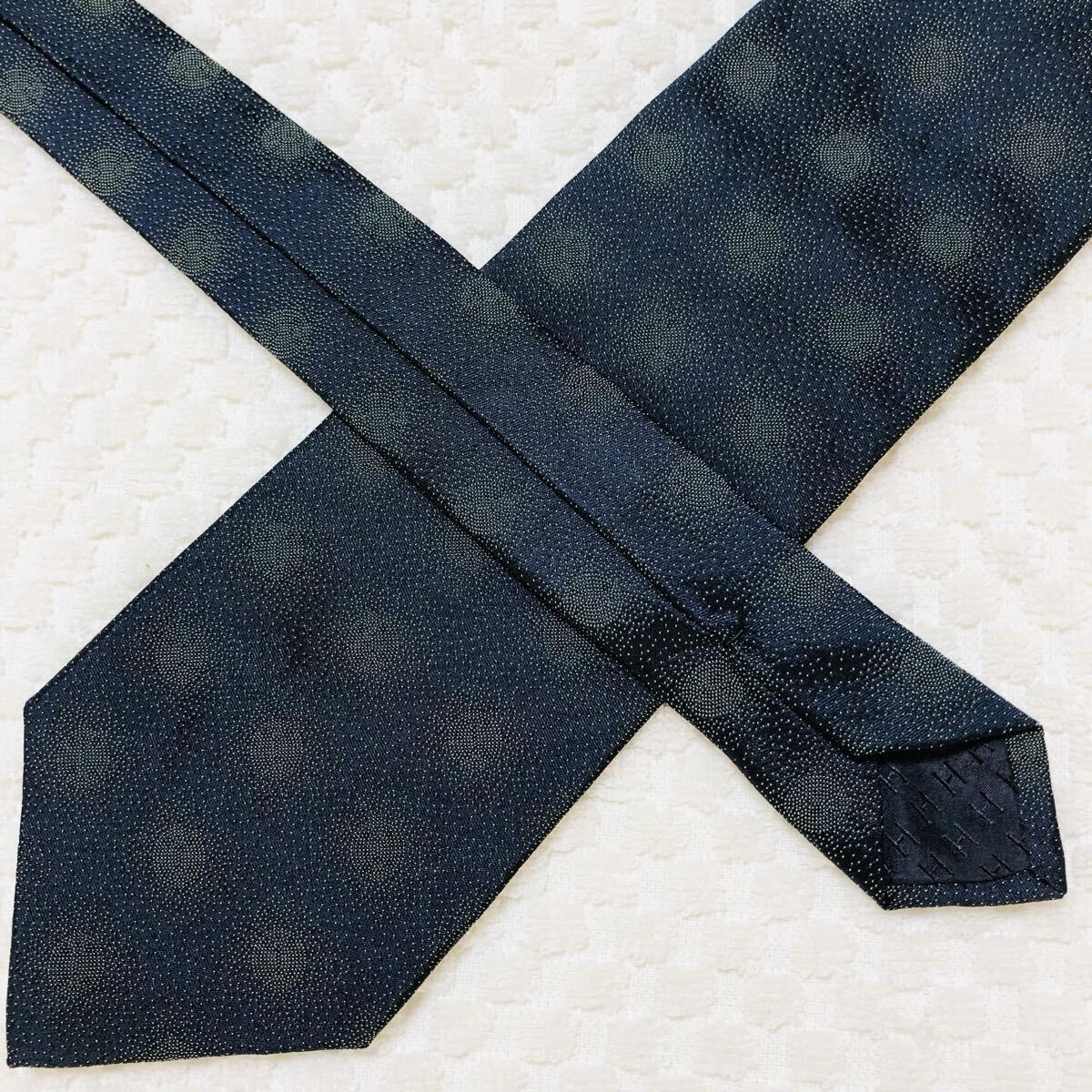 Condition HERMES Tie Microdot Aggregate All Over … - image 5