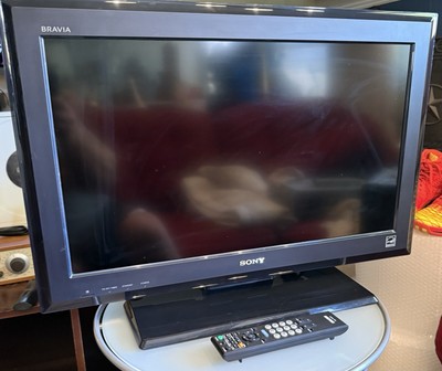 Sony Bravia 26” LCD TV KDL-26L5000 HDMI Input/ With Remote/ With