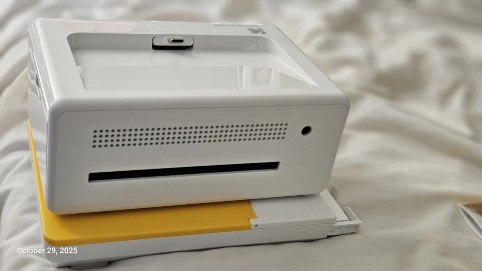 Kodak Instant Dock Photo Printer PD460 4" x 6" Prints Bluetooth with power cord - Image 4 of 4