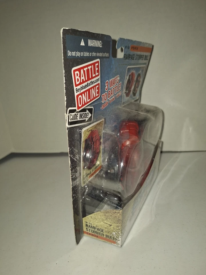 全新 Tomy Beyblade Beywheelz W-06 Rampage Stomper Bull 3 种战斗方式 2012 — 第 3/4 张图片