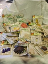 Lot of 57 New Vintage Assorted Silk Flower Petals Crafting Floral Decor