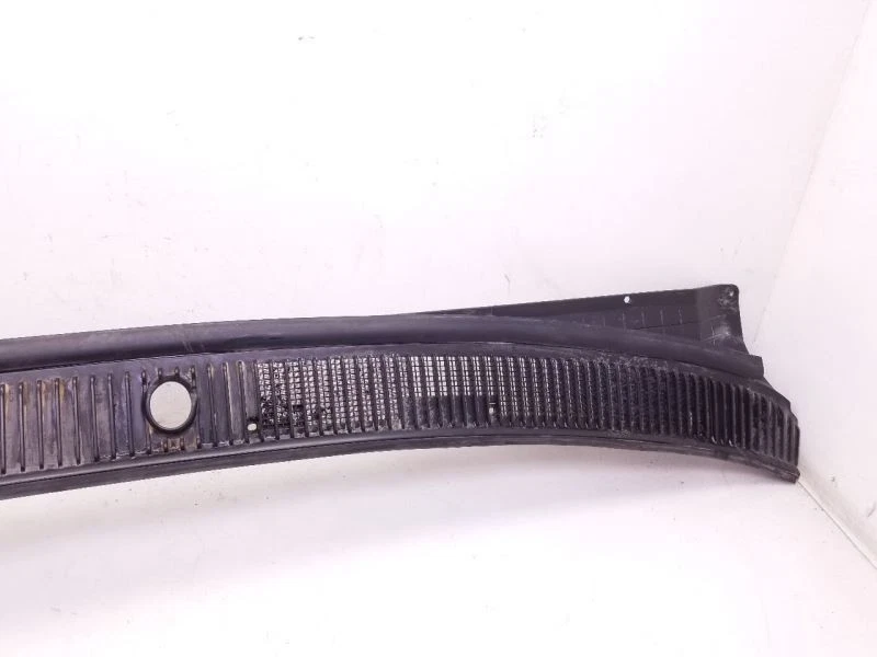 03 04 Panel de ventilación de capó Toyota SEQUOIA Foto 4 de 4