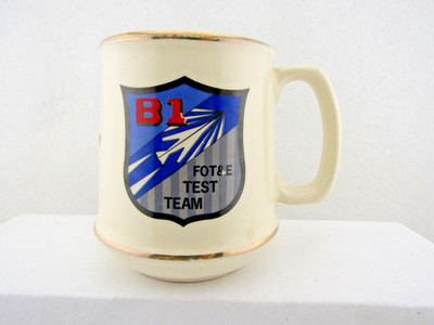 B1 Lancer Flight Test Team MSG Air Force Insignia Support Coffee Mug Cup Vtg