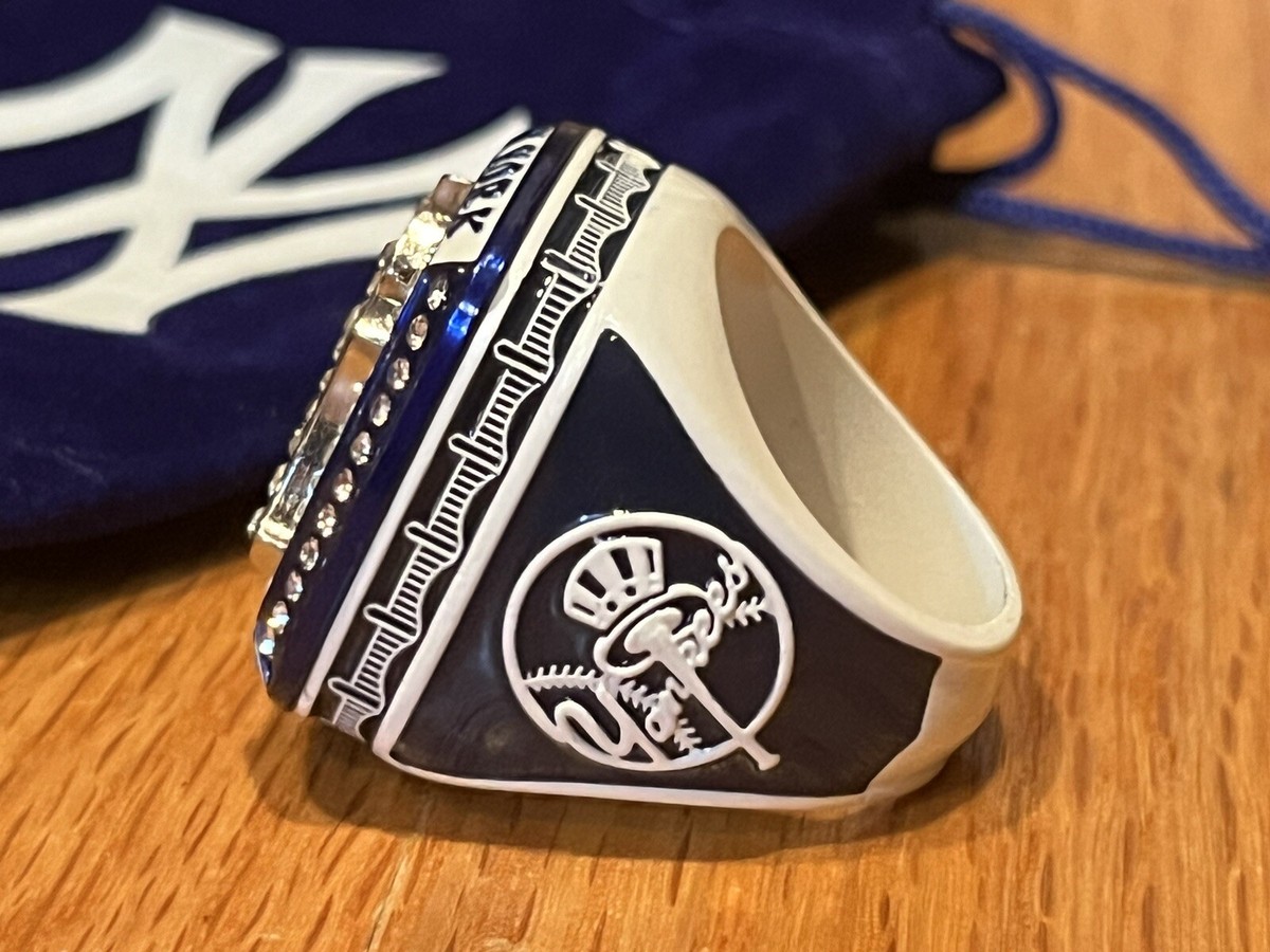 アクセサリー NEWYORK YANKEES CHAMPION RING 9/10 Yankees 2023 SGA 1998 Championship Replica Ring 18k
