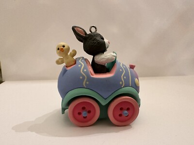 Hallmark Spring Ornament HERE COMES EASTER #1 Bunny Chick Car QEO809-3 1994 NOB