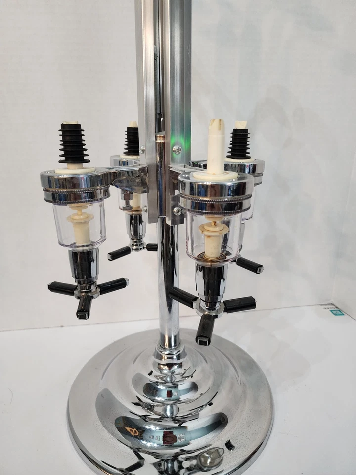 BARTENDER_Global Decor Dispensador giratorio de cuatro botellas de bebidas alcohólicas sin probar Foto 3 de 4