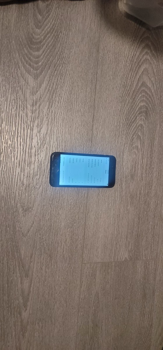 iPhone SE A2275 (MXCW2VC/A) 128 GB Unlocked Black Good Condition