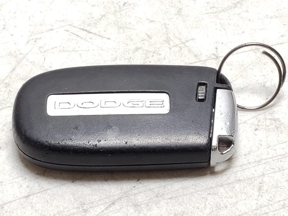 15 CHALLENGER 5 BUTTON KEY FOB/REMOTE - image 4 of 4