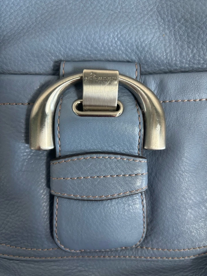 Bandolera B. MAKOWSKY Cuero Guijarro Azul con Hebilla Acento Cartera Bolso Foto 3 de 4