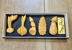 Chopstick Rest Unused item Traditional craft Tsuge Boxwood Vegetable Hcarved fol
