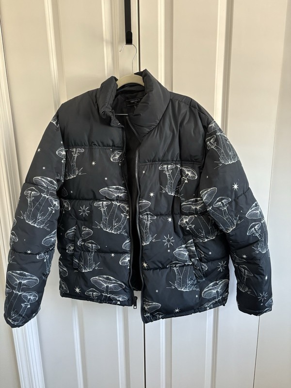 Forever 21 Men's Puffer Jacket Zipper Closure Black with Mushroom Design - L
