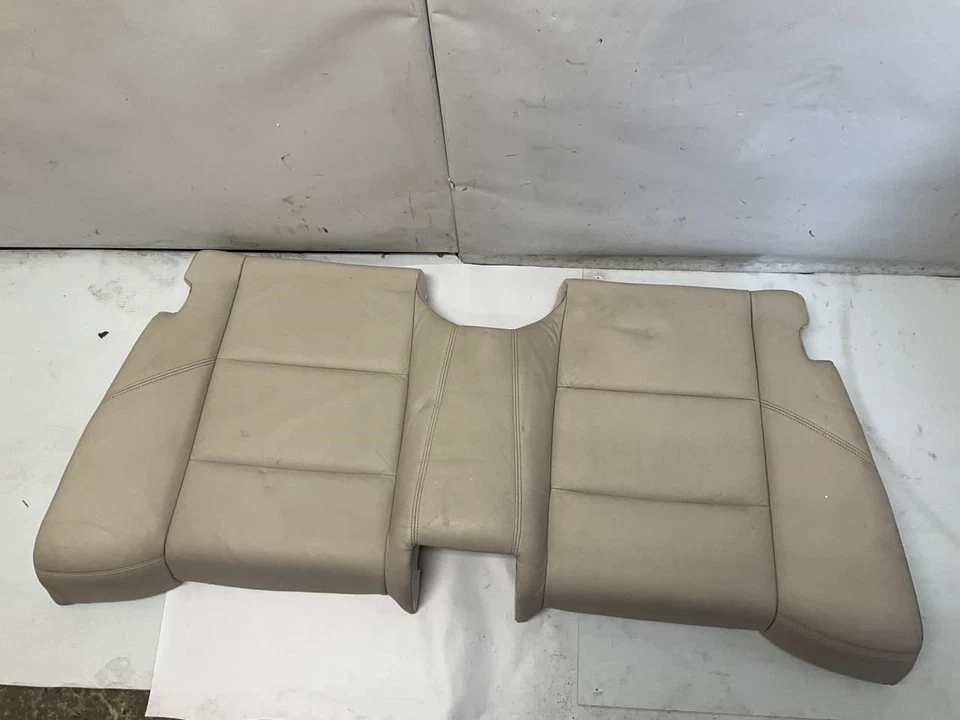 06-13 Volvo C70 T5 Convertible Asiento Trasero Pasajero Cubierta Cojín Inferior P Foto 4 de 4