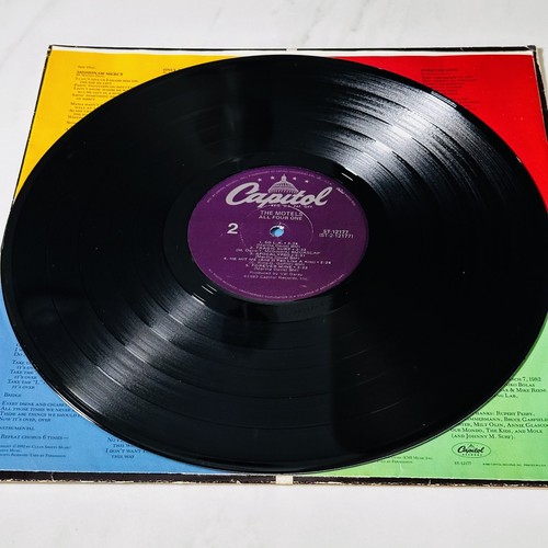 The Motels - All Four One - LP Vinyl Record Album - - Imagen 3 de 6