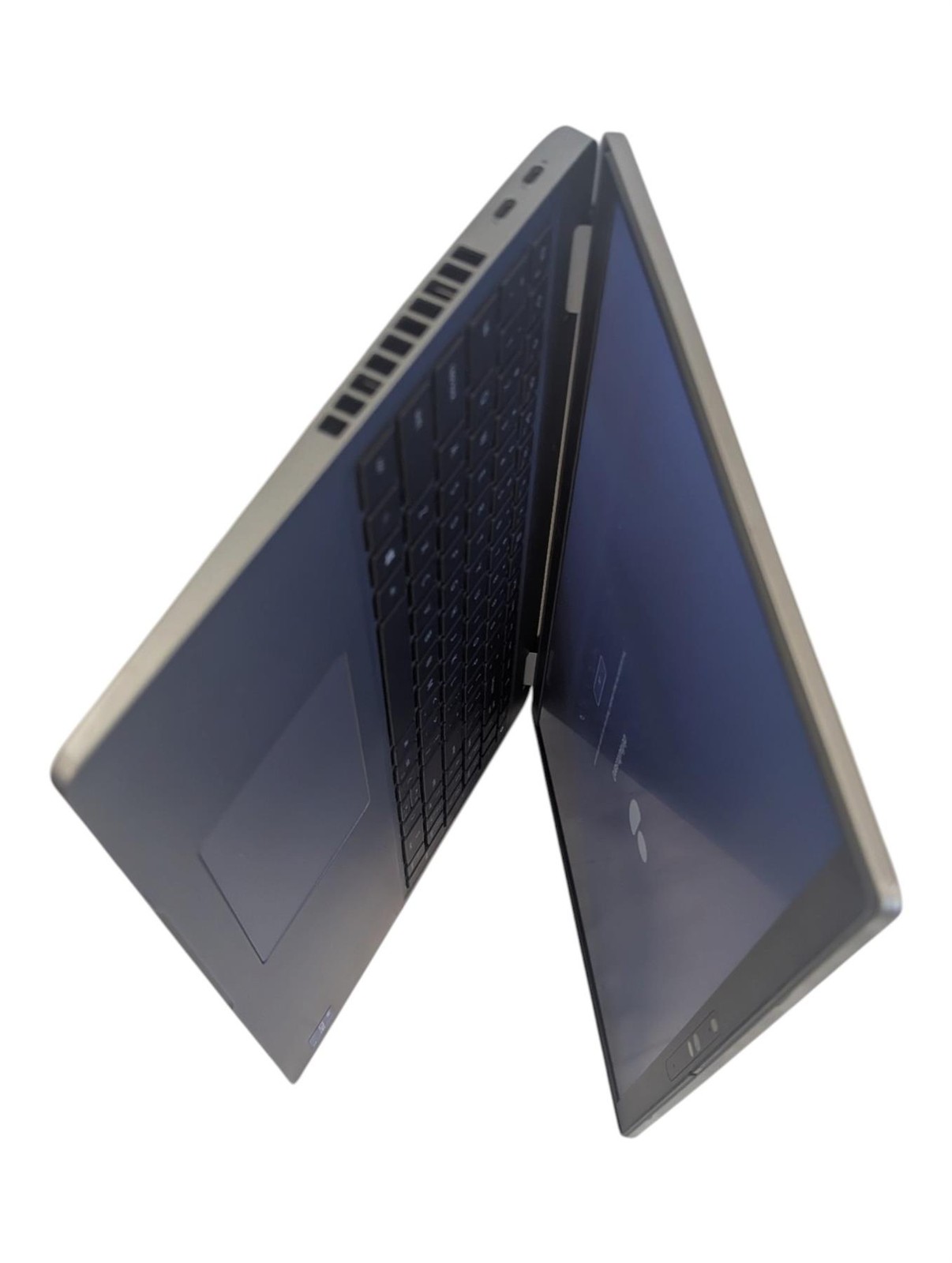 dell latitude 5520, 15.6-Inch Laptop, with i7-1185g, 512GB Nvme