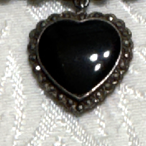 925 Sterling Silver Vintage Black Onyx Marcasite Brooch Safety Pin Heart 9.45g - Picture 2 of 13