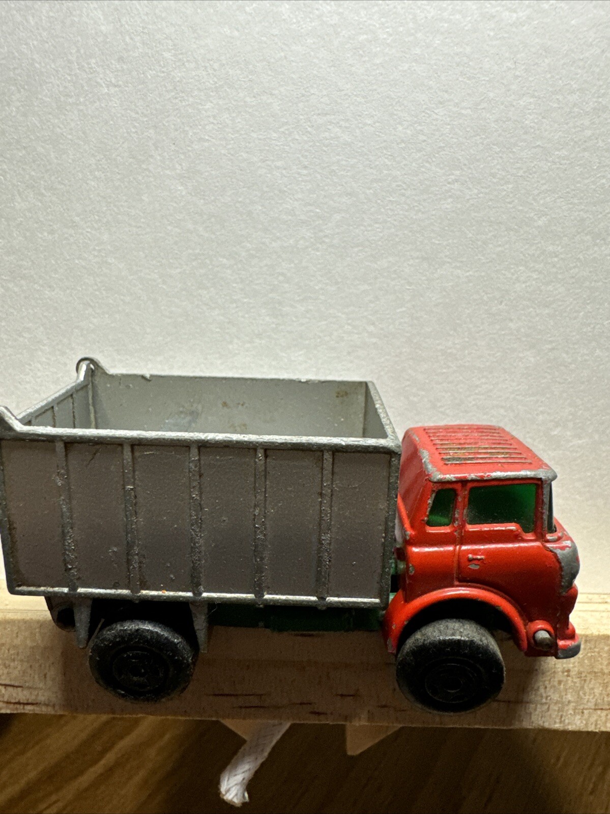 Picture 1 of 9