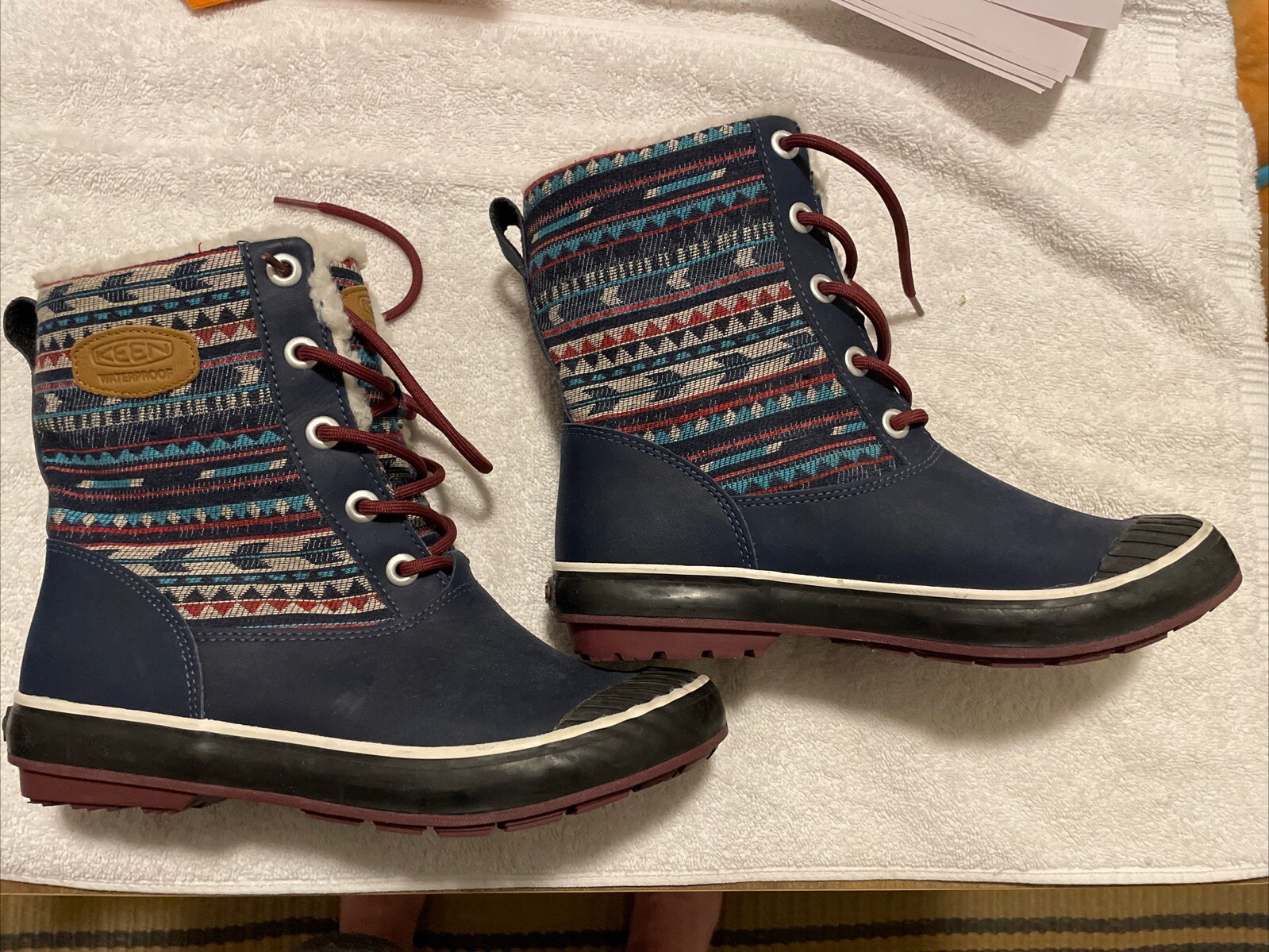 Stivali Keen Elsa donna 7 scarpe sherpa foderate modello nordico azteco calde usate in ottime condizioni