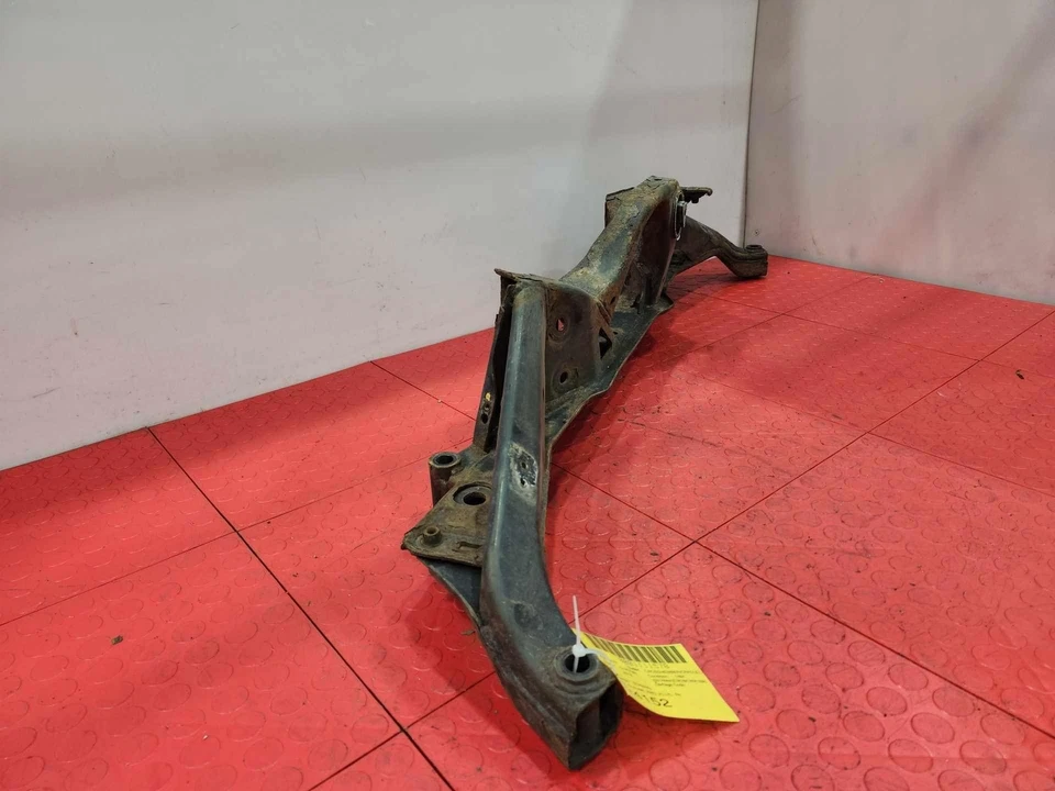 Задний поперечный подрамник 11-16 Mini Cooper Countryman S ALL4 R60 от оригинального производителя - Изображение 2 из 4