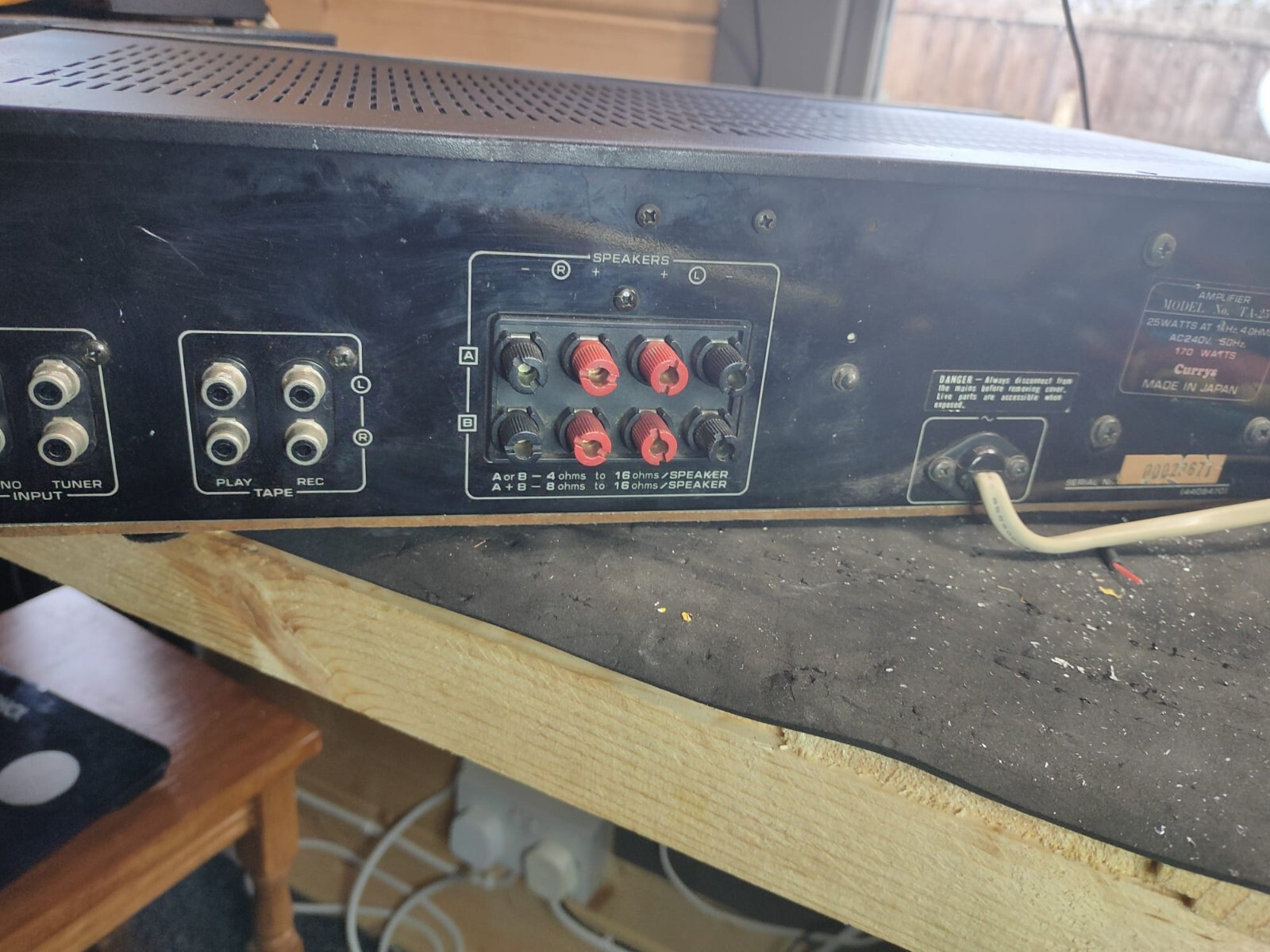 Triumph (Hitachi for Currys) Integrated HiFi Amplifier 25w+25w with Vu