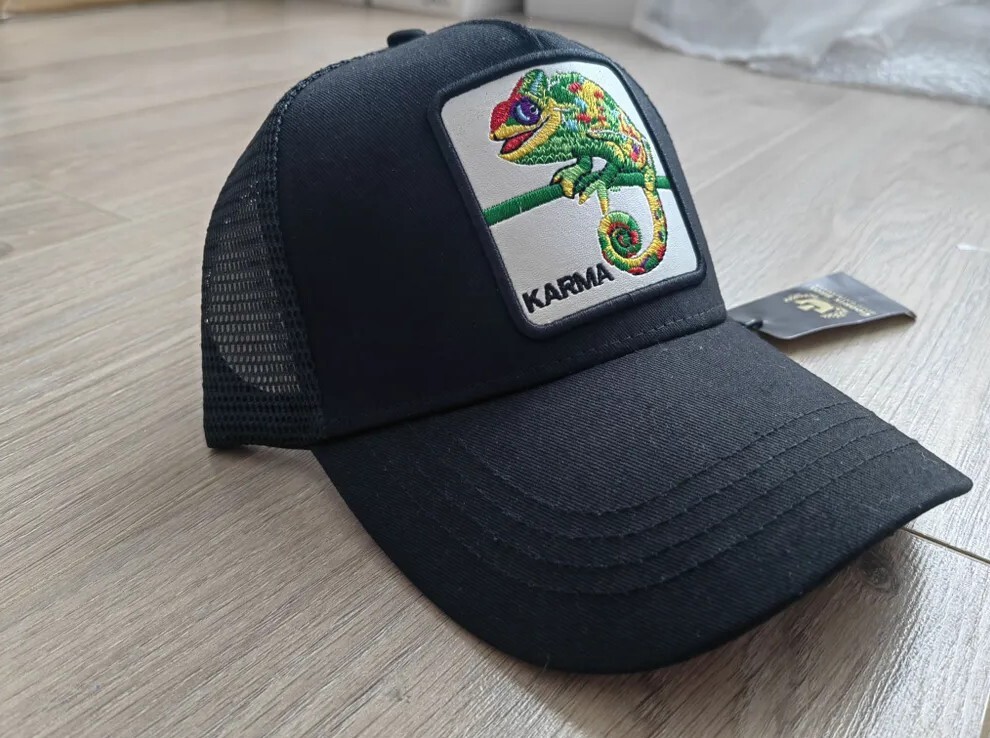 Stylish Unisex Sun Hat for Outdoor Adventures-image