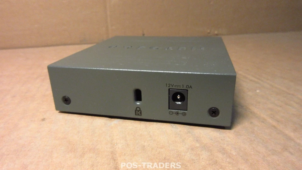 Netgear FS305 FS305-100 5 Port Fast Ethernet 10/100 Mbps Switch EXCL PSU - Bild 2 von 3