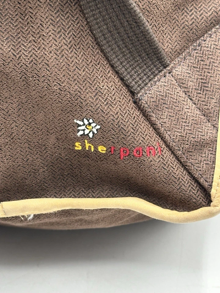 Mochila Sherpani Vida Bucket con Cordón y Cierre de Solapa Micro-Gamuza Foto 3 de 4