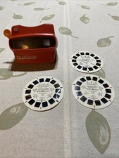 Vintage View-Master 3D Viewer Red Classic Toy Slide Viewer w/ 3 Sesame St Slides