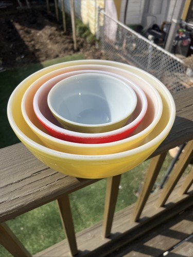 PYREX Primary Colors SET of 4 Nesting/Mixing Bowls 401, 402, 403, 404 - Picture 2 of 18