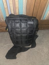 Targus Safeport Padded Over Shoulder Travel Camera Bag Case