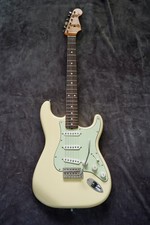 FENDER Vintera II 60s Stratocaster Blanco