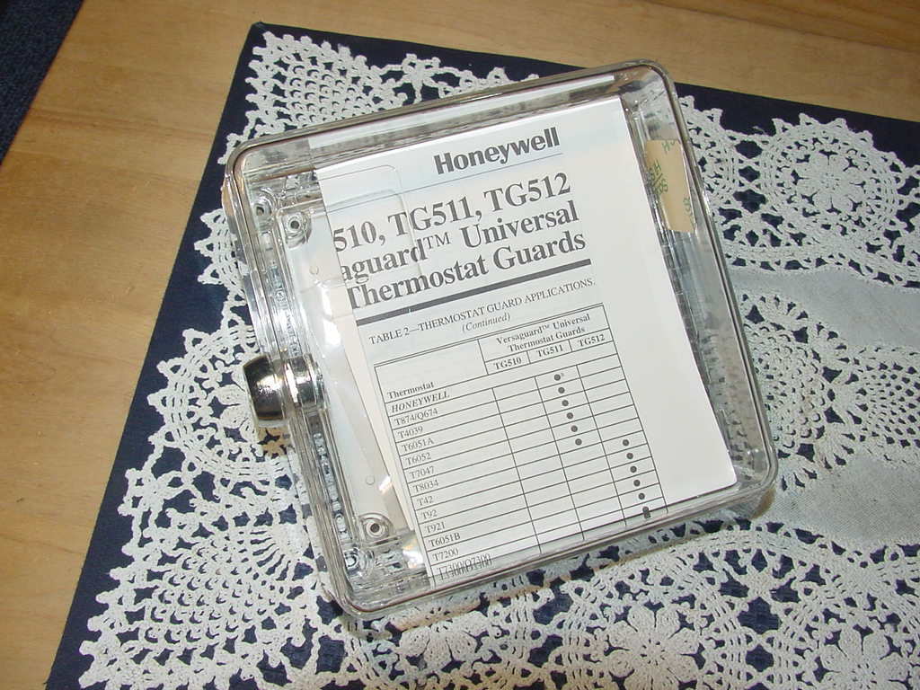 Honeywell TG510A1001 VersaGuard Universal ThermoStat Guard 5 7/8 In NEW