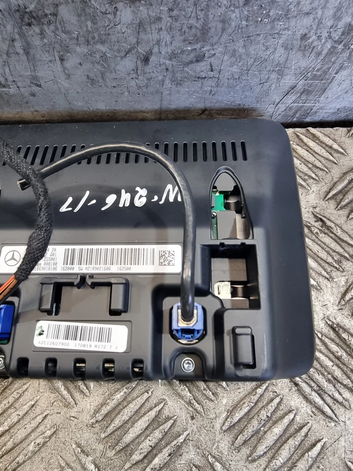 MERCEDES B CLASS B200 DISPLAY SCREEN A1669001420 W246 2.1L AUTO DSL MPV 2017 - Image 4 of 4
