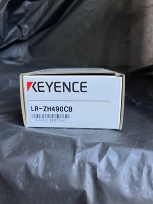 KEYENCE LR-ZB240CB  Laser Sensor