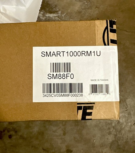 Onduleur Tripp Lite : 1000VA 120V SMART1000RM1U - Photo 2/2