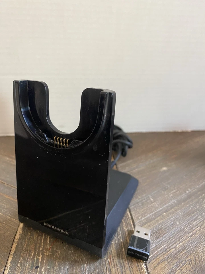 Plantronics Voyager Focus UC Noise Canceling Bluetooth Headset w/ Dongle/ READ - Image 2 of 4