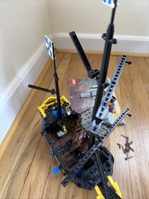 Vintage Lego Pirates 6274 Caribbean Clipper Instructions mini figures 96%