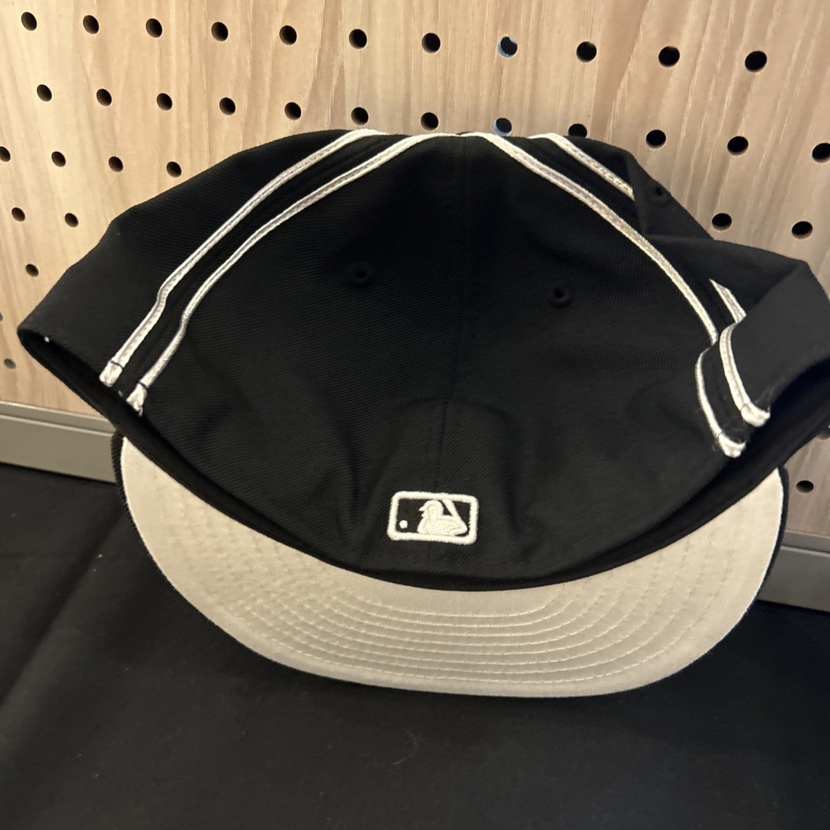 Detroit Tigers J-Dilla Donuts New Era 59FIFTY 5950 Fitted Cap 7 1