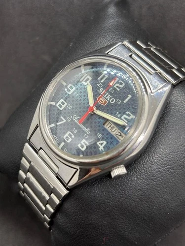 Vintage Refurbished Seiko 5 Automatic Day/Date Japan Men's Wrist Watch