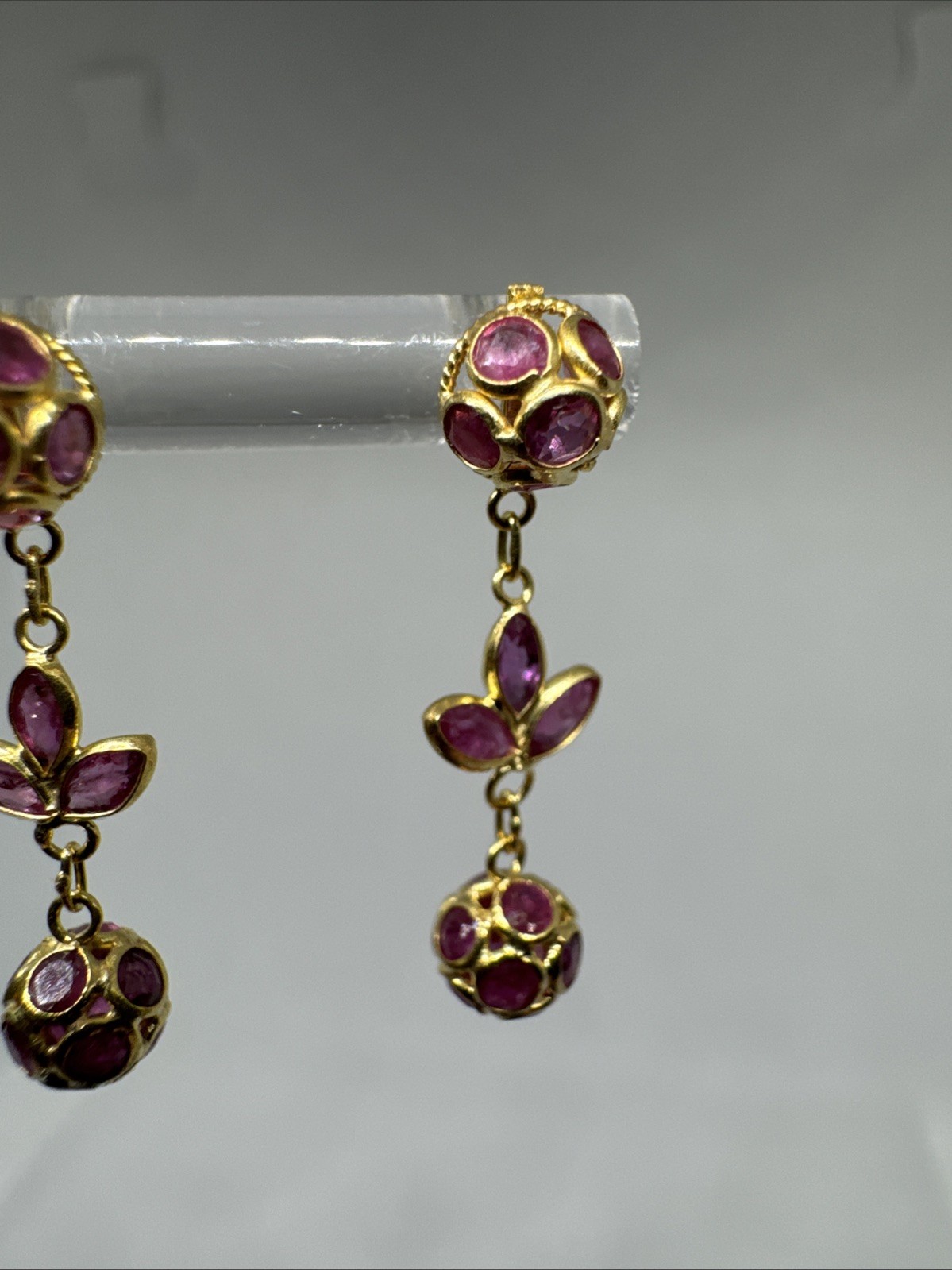 Gorgeous 18k Solid Yellow Gold Ruby Filigree Dang… - image 10