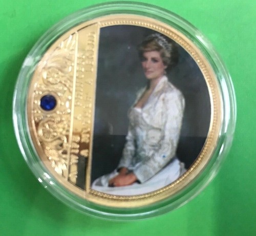 Simply Coins~ 2013 DIANA PORTRAITS OF A PRINCESS 40mm GOLD PLATED PROOF COIN - Picture 4 of 5