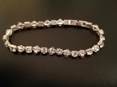 bracelet fantaisie en métal argenté pierre en cristal - Photo 1/2