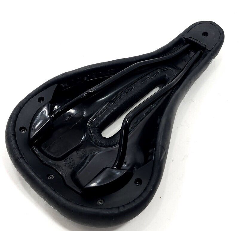 Steve Potts Chinook Mountain Bike Leather Saddle 278 x 150mm Steve Potts Chinook Mountain Bike Leather Saddle 278 x 150mm