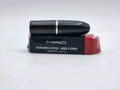 MAC Retro matte Lipstick -0.10oz (NIB) Ruby Woo