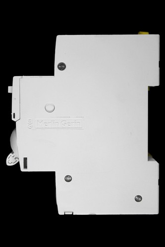 SCHNEIDER 25 AMP CURVE C 6kA 30mA DOUBLE POLE RCBO TYPE AC VIGI IDPN N A9D31625 - Picture 3 of 7