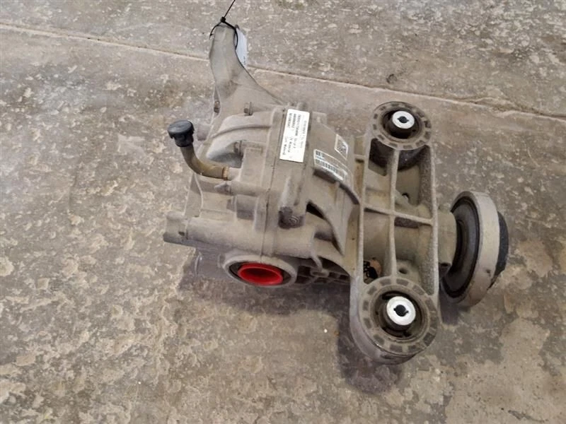 2015-2020 Dodge Charger Challenger RWD Rear Differential Carrier 2.62 Ratio OEM - Image 3 of 4