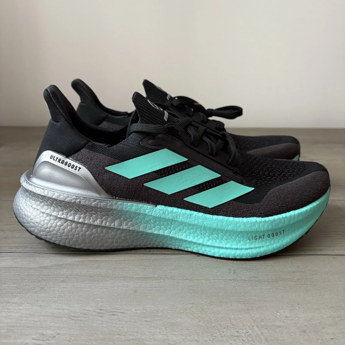 Mercedes-AMG Petronas Formula One Team x adidas UltraBoost  display picture 2