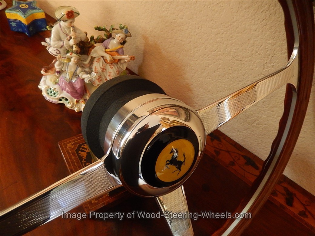 FERRARI 365 2+2  NARDI &C  Steering Wheel Wood  41 cm + Hub  Horn Button NOS