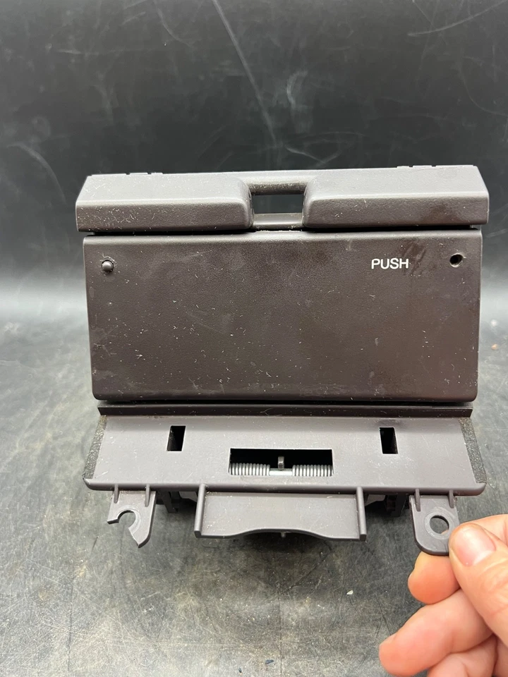 Conjunto portavasos plegable consola central delantera OEM Lexus LS400 1990-1994 Foto 3 de 4