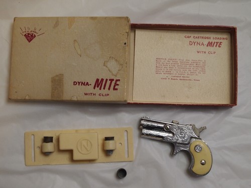 Nichols Dyna-Mite Cap Cartridge Loading Toy Cap Gun W/ Original Box & Clip