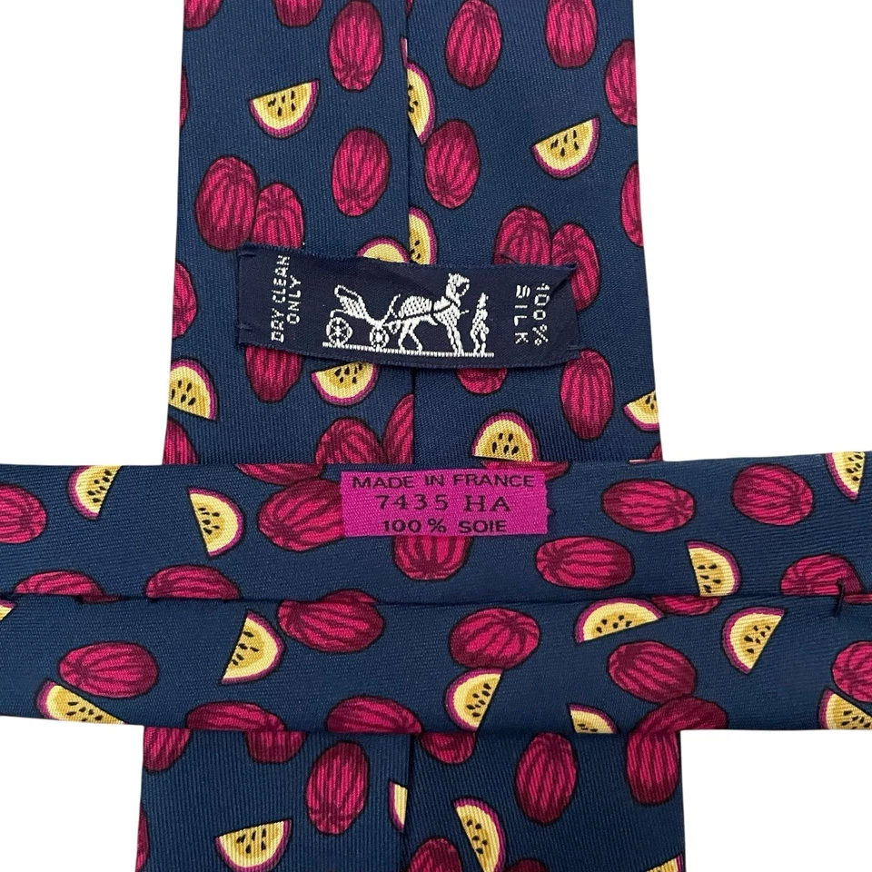 Corbata para hombre Hermes calabazas azul y rosa satinado seda 7451 HA 3,75" (W) 59,5" (L) usada en excelente estado Foto 3 de 4